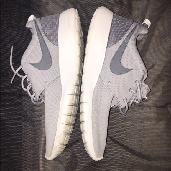 Nike roshe Run - Picture 2 of 3